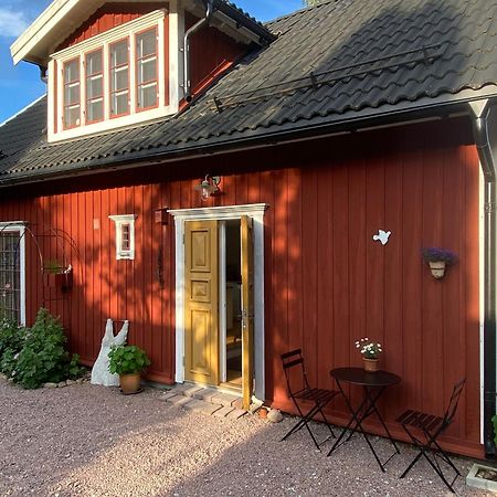 Roeda Huset Villa Hallstahammar Eksteriør billede