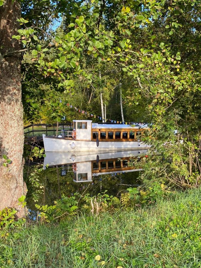 Roeda Huset Villa Hallstahammar Eksteriør billede